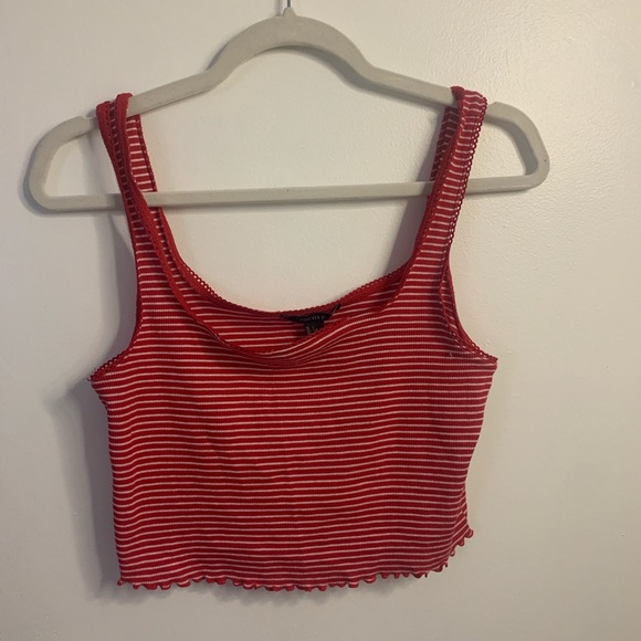 crop top - Picture 2 of 3